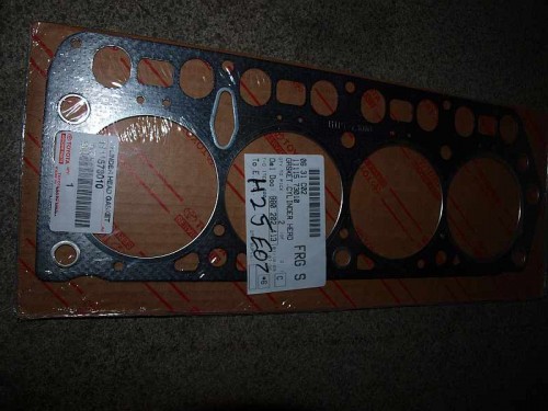 PA075326- Toyota 4Y Head Gasket.jpg