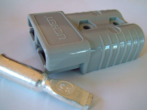 350Amp-connector-with-pin.JPG
