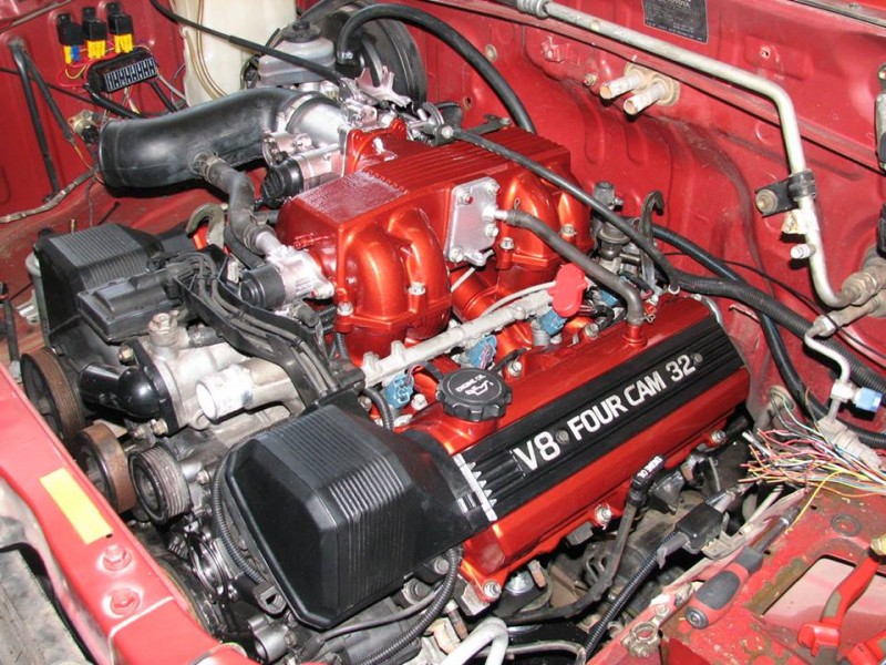 Lexus v8.jpg