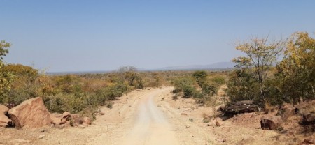 006 Road to Sinazongwe.jpg