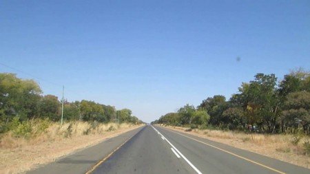 003 Road to Livingstone.jpg